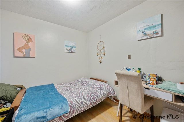 627 CREIGHTON ST, Cheyenne, WY 82009