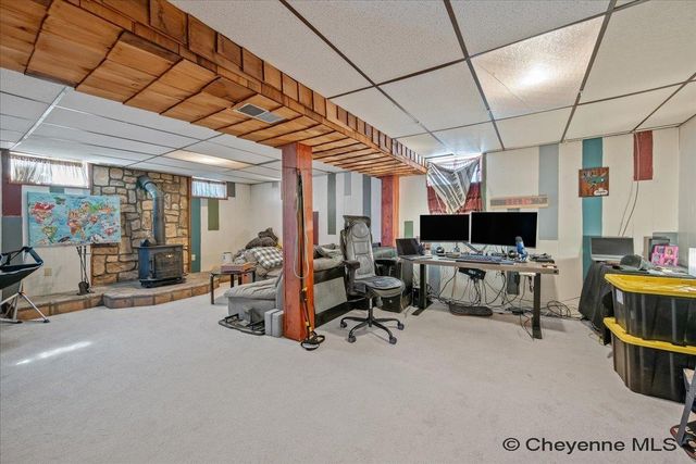 627 CREIGHTON ST, Cheyenne, WY 82009