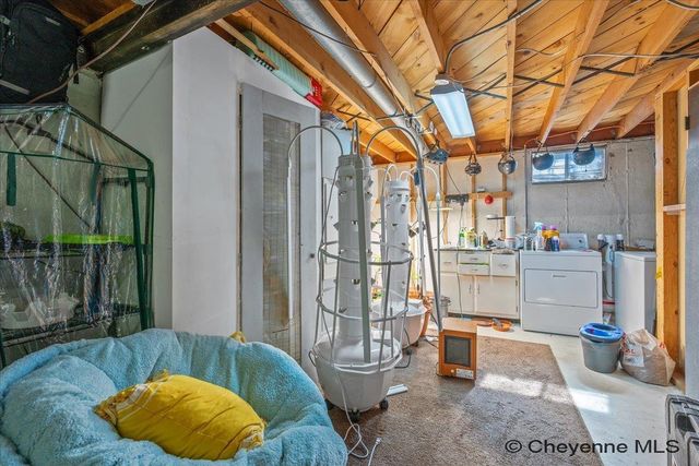 627 CREIGHTON ST, Cheyenne, WY 82009