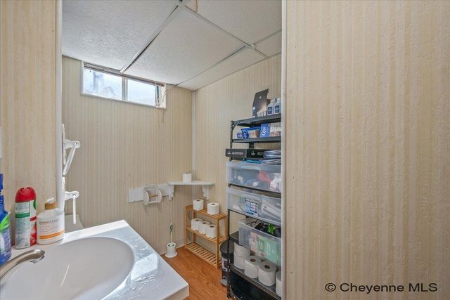 627 CREIGHTON ST, Cheyenne, WY 82009