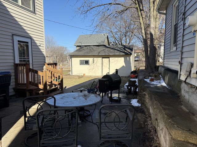 305 Carroll Street, Mankato, MN 56001