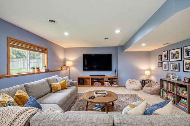 9918 Scott Avenue N, Brooklyn Park, MN 55443