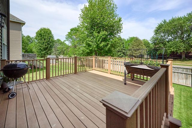 9918 Scott Avenue N, Brooklyn Park, MN 55443