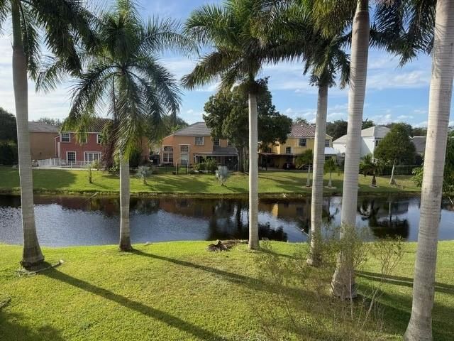 360 NW 115th Way, Coral Springs, FL 33071