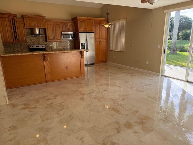 360 NW 115th Way, Coral Springs, FL 33071