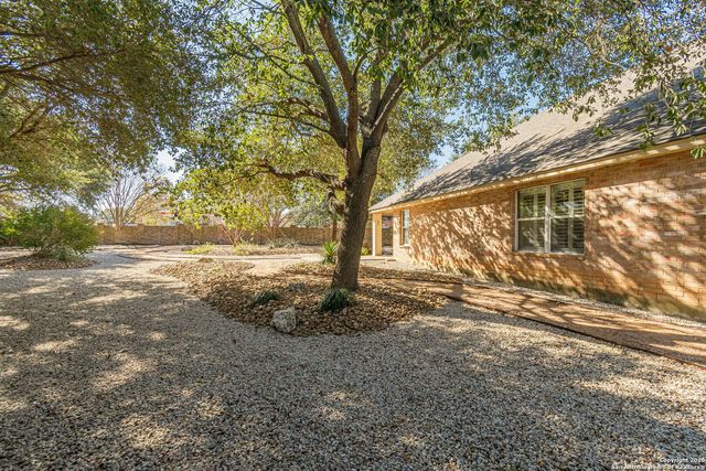 1739 Oakmont, New Braunfels, TX 78132