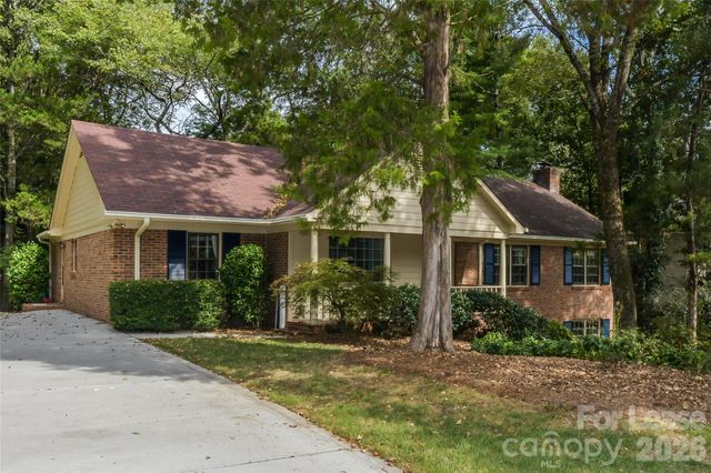 2630 Fernbank Drive, Charlotte, NC 28226