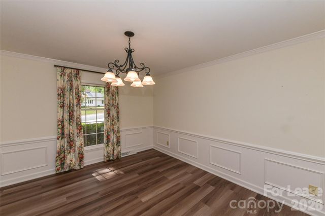 2630 Fernbank Drive, Charlotte, NC 28226