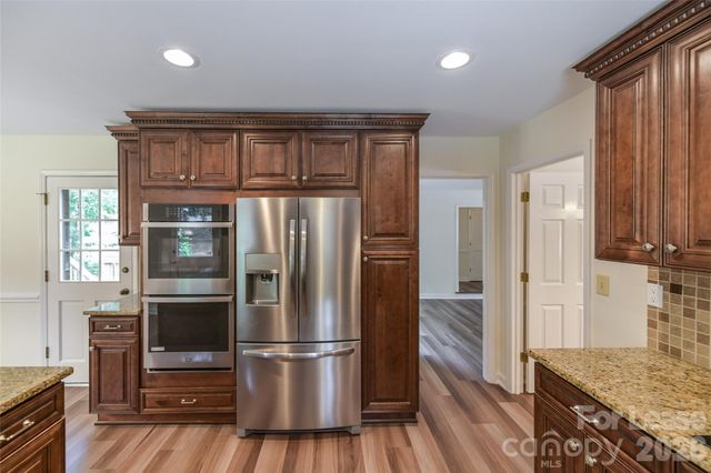 2630 Fernbank Drive, Charlotte, NC 28226