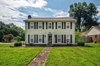 2598 CEDAR RIDGE DR, Germantown, TN 38138
