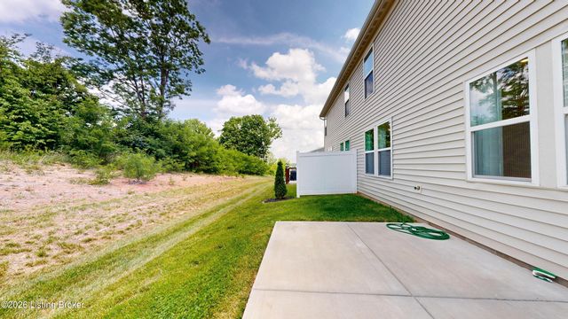 10029 Windcrest Farms Ln, Louisville, KY 40291