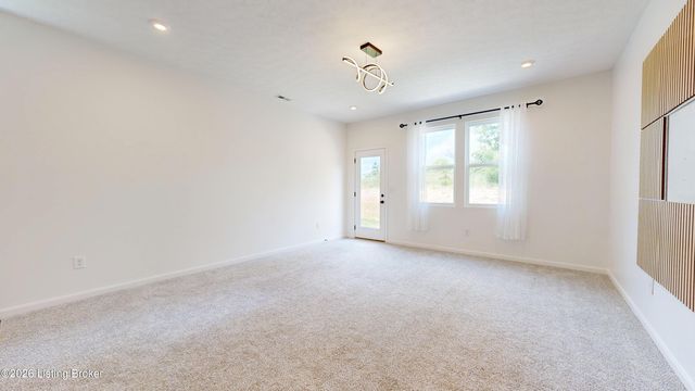 10029 Windcrest Farms Ln, Louisville, KY 40291