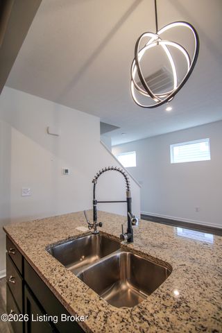 10029 Windcrest Farms Ln, Louisville, KY 40291