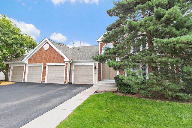1812 Fox Run Drive A, Elk Grove Village, IL 60007