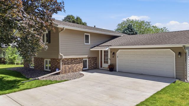 49 14th Avenue SW, New Brighton, MN 55112