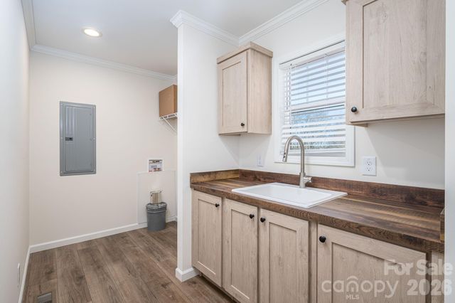 808 W Eagleview Lane, Lawndale, NC 28090