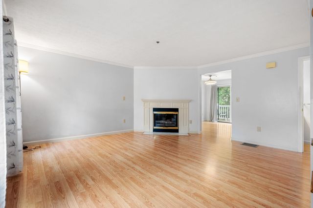 33 Beech Hill Avenue, Manchester, NH 03103