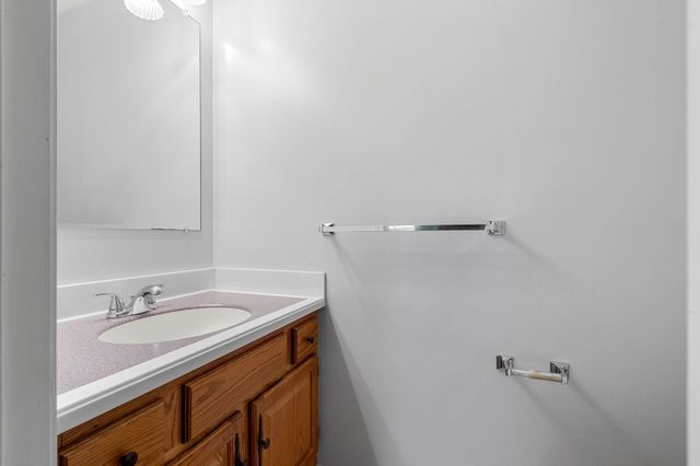 33 Beech Hill Avenue, Manchester, NH 03103