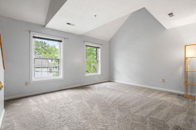 33 Beech Hill Avenue, Manchester, NH 03103