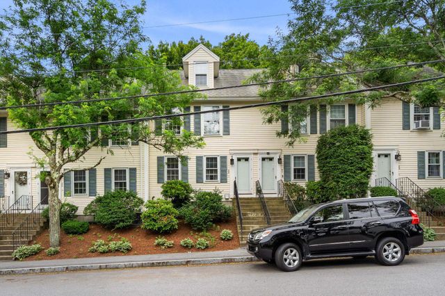 33 Beech Hill Avenue, Manchester, NH 03103