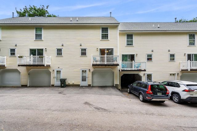 33 Beech Hill Avenue, Manchester, NH 03103