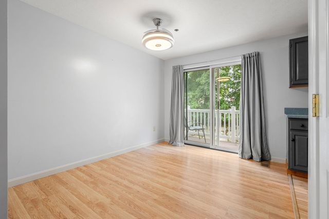 33 Beech Hill Avenue, Manchester, NH 03103