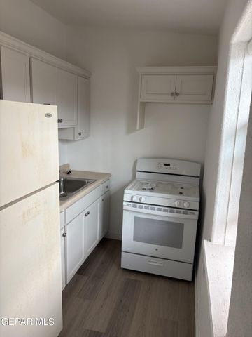 2916 Pera Avenue C, El Paso, TX 79905
