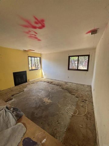 2050 Arboles Place, Escondido, CA 92029