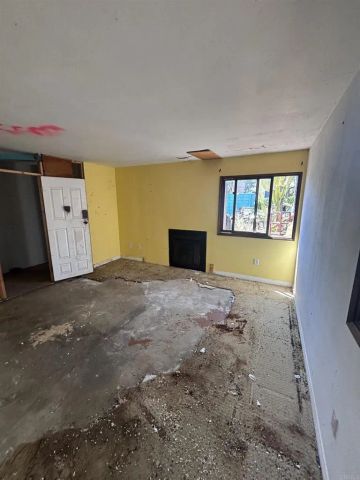 2050 Arboles Place, Escondido, CA 92029