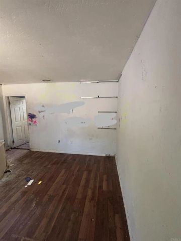 2050 Arboles Place, Escondido, CA 92029