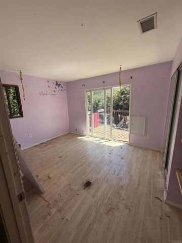 2050 Arboles Place, Escondido, CA 92029