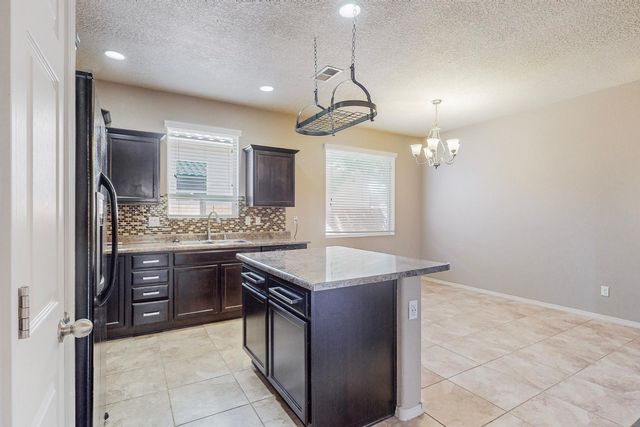 8323 Mock Heather Road NW, Albuquerque, NM 87120