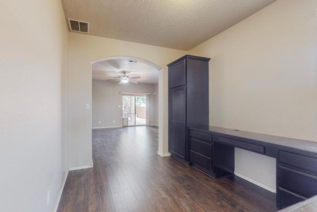8323 Mock Heather Road NW, Albuquerque, NM 87120