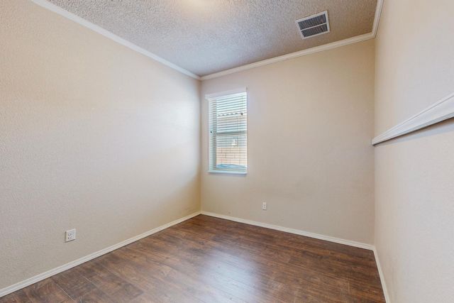 8323 Mock Heather Road NW, Albuquerque, NM 87120