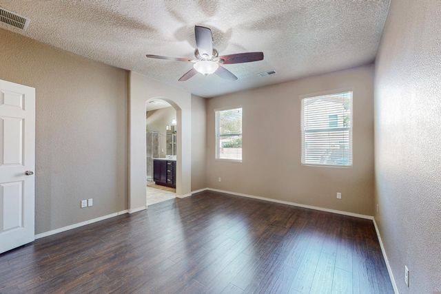8323 Mock Heather Road NW, Albuquerque, NM 87120