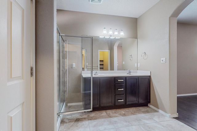 8323 Mock Heather Road NW, Albuquerque, NM 87120