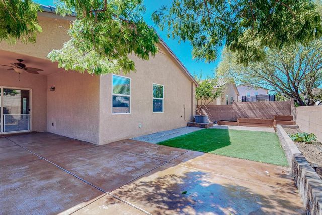 8323 Mock Heather Road NW, Albuquerque, NM 87120