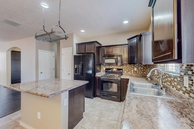 8323 Mock Heather Road NW, Albuquerque, NM 87120