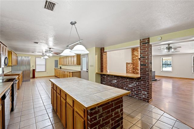 655 Charton Road, Morrilton, AR 72110