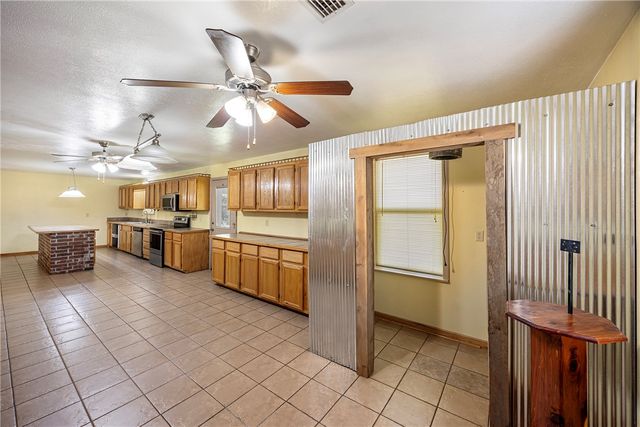 655 Charton Road, Morrilton, AR 72110
