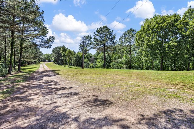 655 Charton Road, Morrilton, AR 72110