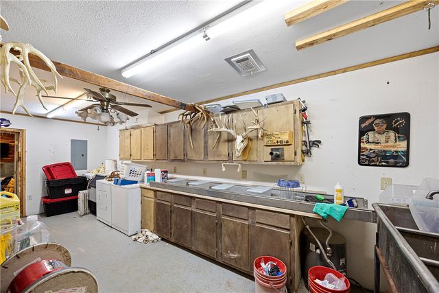 655 Charton Road, Morrilton, AR 72110