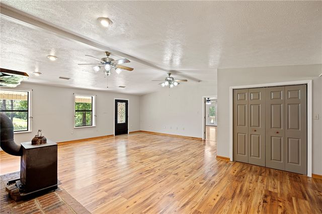 655 Charton Road, Morrilton, AR 72110