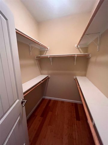 1038 E 43rd ST B, Austin, TX 78751