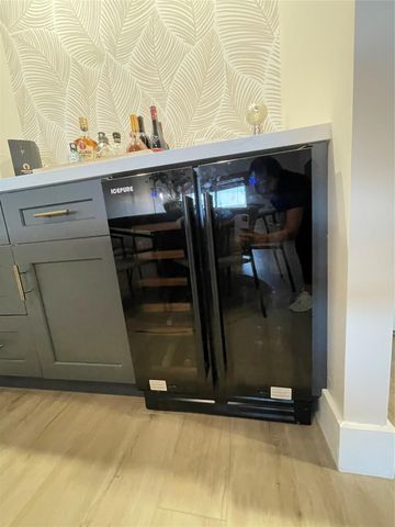 400 Kings Point Dr 1027, Sunny Isles Beach, FL 33160