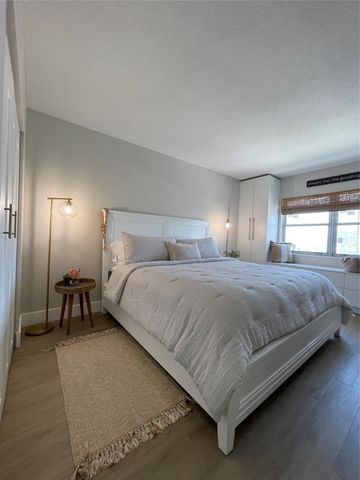 400 Kings Point Dr 1027, Sunny Isles Beach, FL 33160