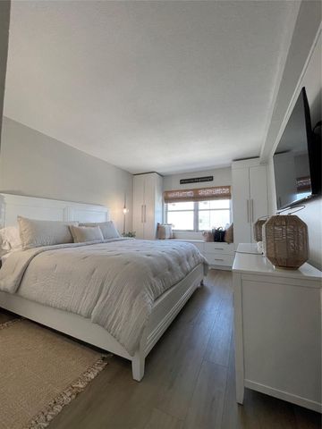 400 Kings Point Dr 1027, Sunny Isles Beach, FL 33160