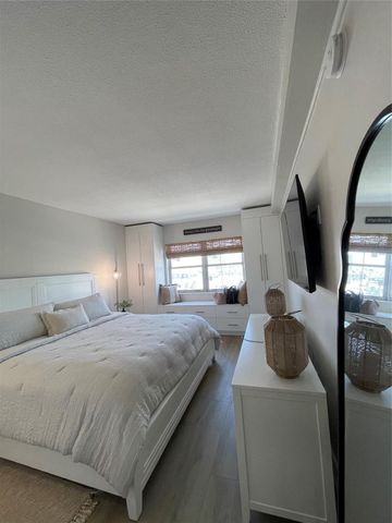 400 Kings Point Dr 1027, Sunny Isles Beach, FL 33160