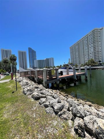 400 Kings Point Dr 1027, Sunny Isles Beach, FL 33160