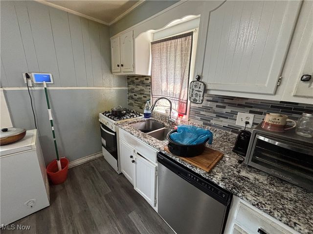 3676 W 130th Street, Cleveland, OH 44111